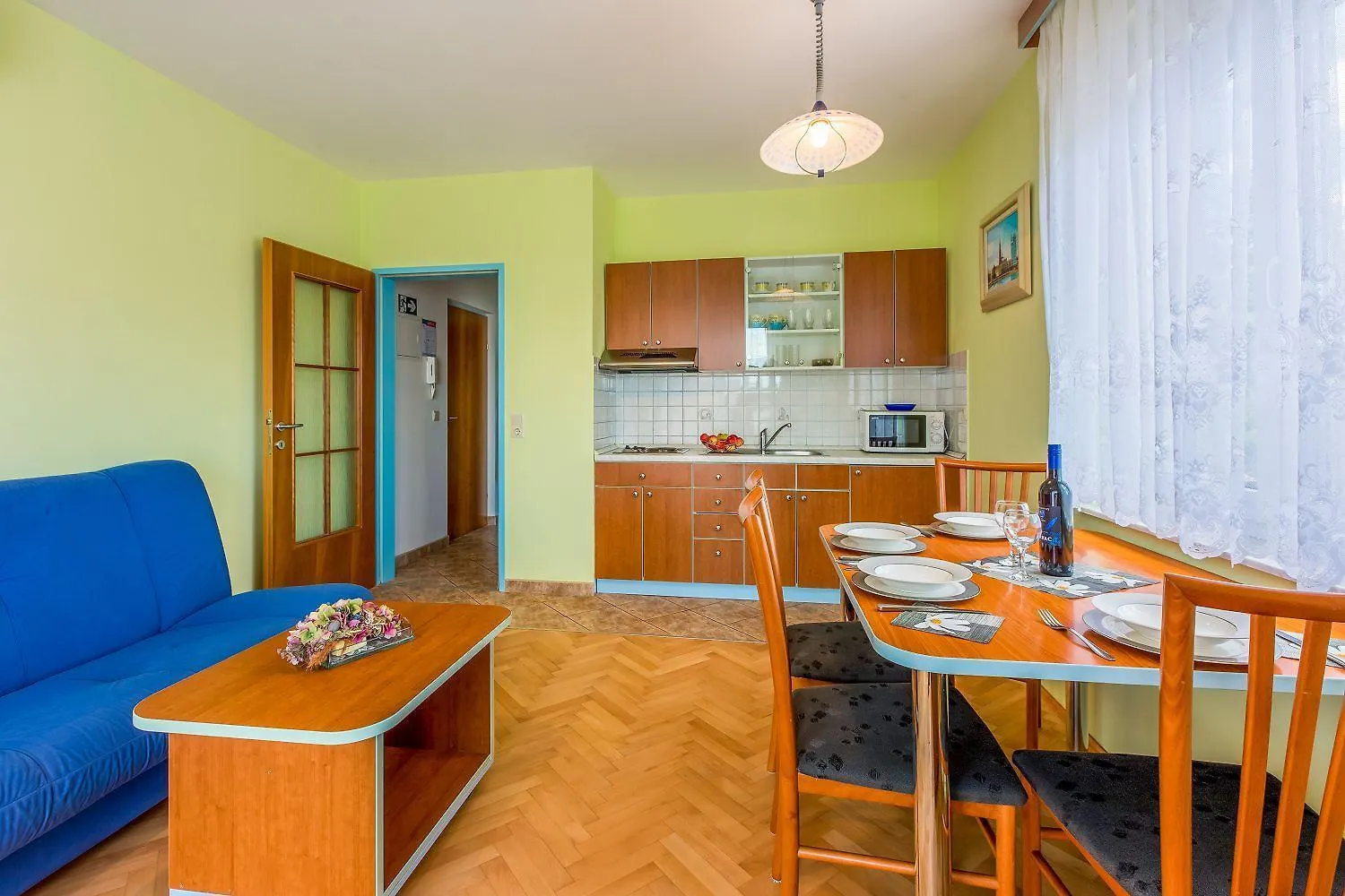 Komfortables Apartment Nur 500 Meter Zum Strand Mit Meerblick, Klima, Privatem Balkon Crikvenica